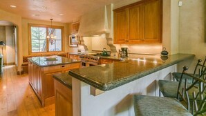 Unclassified image, 4 of 23, button - Snowmass_owl_creek_9915 (Snowmass Village)