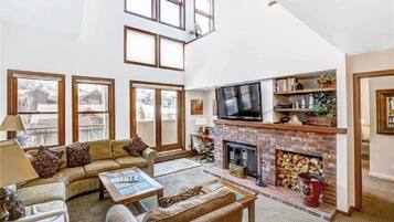 Condo (Snowmass_Woodrun_9956) | Exterior