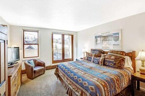 3 dormitorios, tabla de planchar con plancha, wifi gratis y ropa de cama