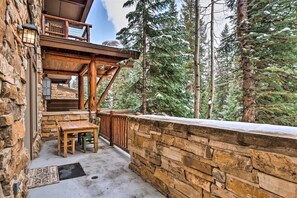 Condo (3057_The_Timbers) | Exterior