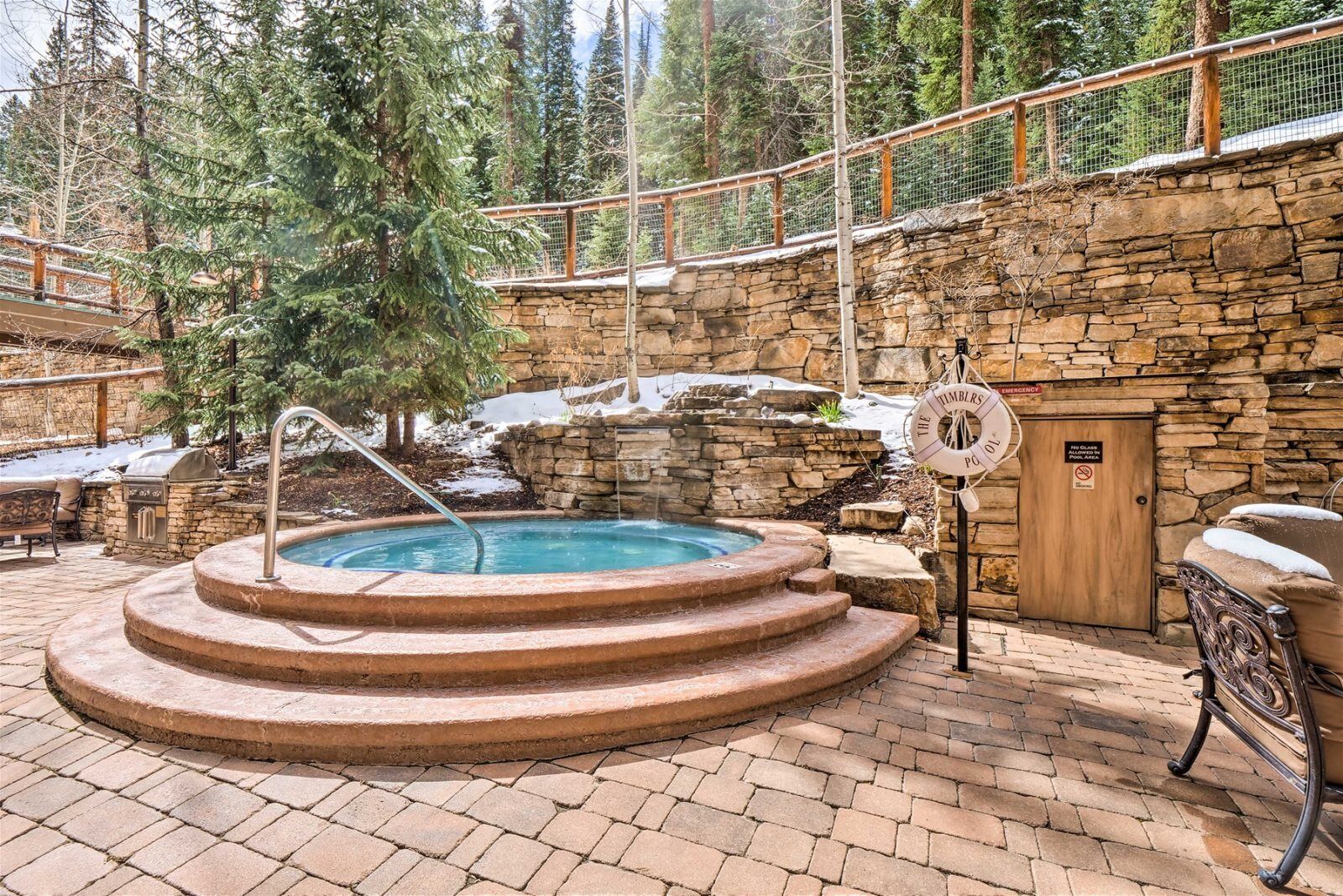 Condo (3057_The_Timbers) | Baignoire profonde