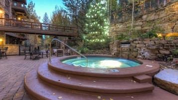 Condo (3057_The_Timbers) | Exterior