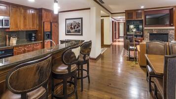 Condo (Aspen_Ritz_Carlton_3bed) | Exterior