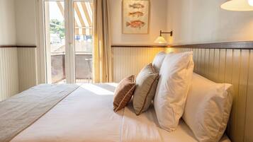 Chambre Double ou avec lits jumeaux, vue partielle sur la mer