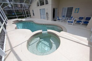 Piscine extérieure