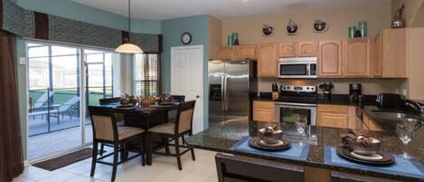 House, 6 Bedrooms, Private Pool | Private kitchen | Full-size fridge, microwave, oven, stovetop