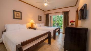 Condo, varias camas (Los Suenos Resort Veranda 4B) | 3 habitaciones, ropa de cama de alta calidad, cunas y camas extra