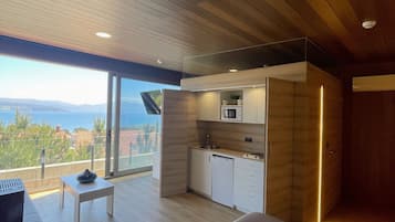 Cabaña Confort | Edredón, camas con efecto memoria y espacio para trabajar con laptop