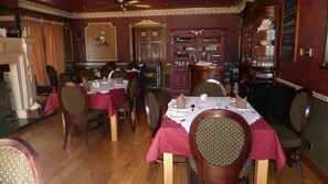Free daily full breakfast