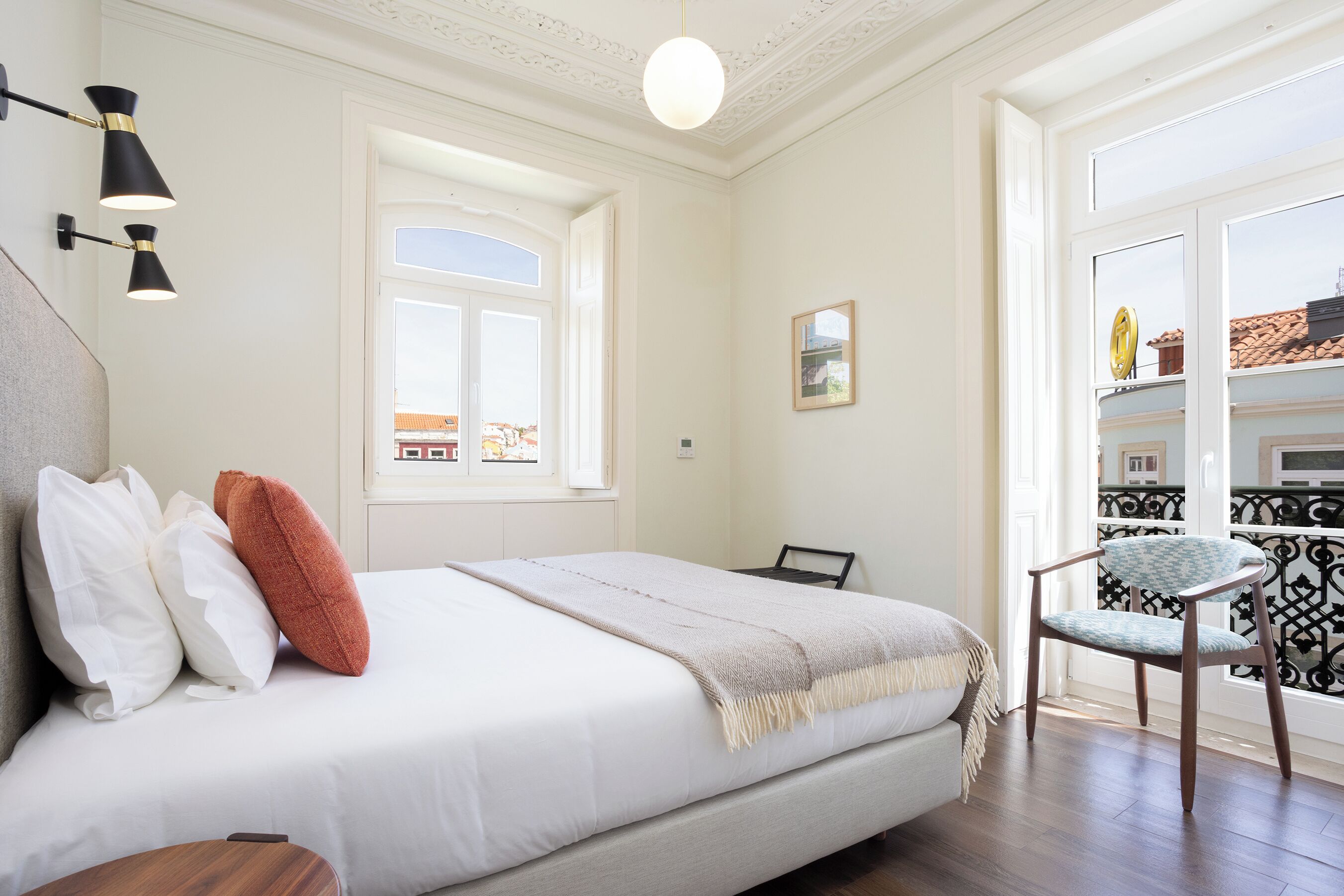 Deluxe Apartment, 2 Bedrooms (Chafariz) | In-room safe, soundproofing, iron/ironing board, free cots/infant beds