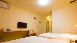 Room - 7 Days Inn (Guilin)
