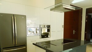 Deluxe Townhome, Multiple Beds, Non Smoking | Private kitchen | Espresso maker, coffee/tea maker, full-size fridge, microwave - Luxury Townhouse Private Pool and Golf (Akumal)