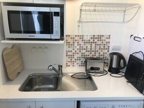 Apartament familiar, 2 dormitoris | Cuina bàsica privada | Microones, forn, cafetera i tetera i bullidora elèctrica 