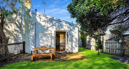 This well appointed cottage offers everything for the family getaway.