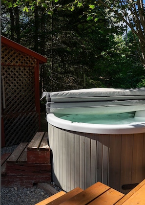Bain à remous extérieur