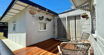 Close to Water, Restaurants and Clubs in Bongaree