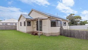 Exterior - Budget friendly family home in South Beach (PORT FAIRY)