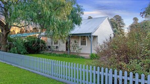 Exterior - Centrally located family home (PORT FAIRY)