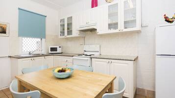 The Fox and Hounds Town House | Private kitchen | Fridge, microwave, oven, stovetop