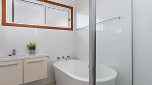 Badewanne, Haartrockner