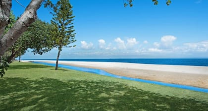 Quiet South Esplanade Location