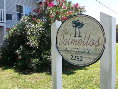 Peaceful with Most Spectacular Views 
Fun in Folly Beach & Downtown Charleston