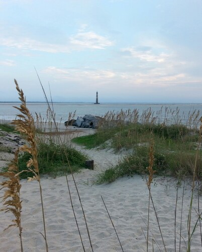Peaceful with Most Spectacular Views 
Fun in Folly Beach & Downtown Charleston