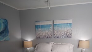 2 habitaciones, tabla de planchar con plancha, wifi y ropa de cama 