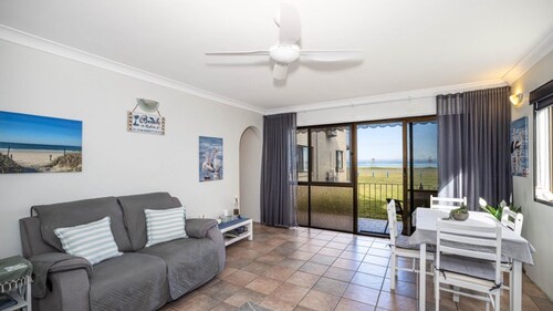 Great Views, Ground Floor Unit