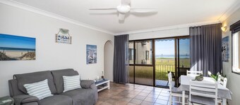 Geweldig uitzicht, begane grond unit Clearview Apartments South Esplande, Bongaree