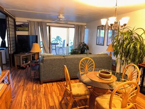 Smart TV, DVD player, books, music library - Poipu Beach, Spectacular Ocean view condo, with A/C Sunset Kahili #306 (Koloa)