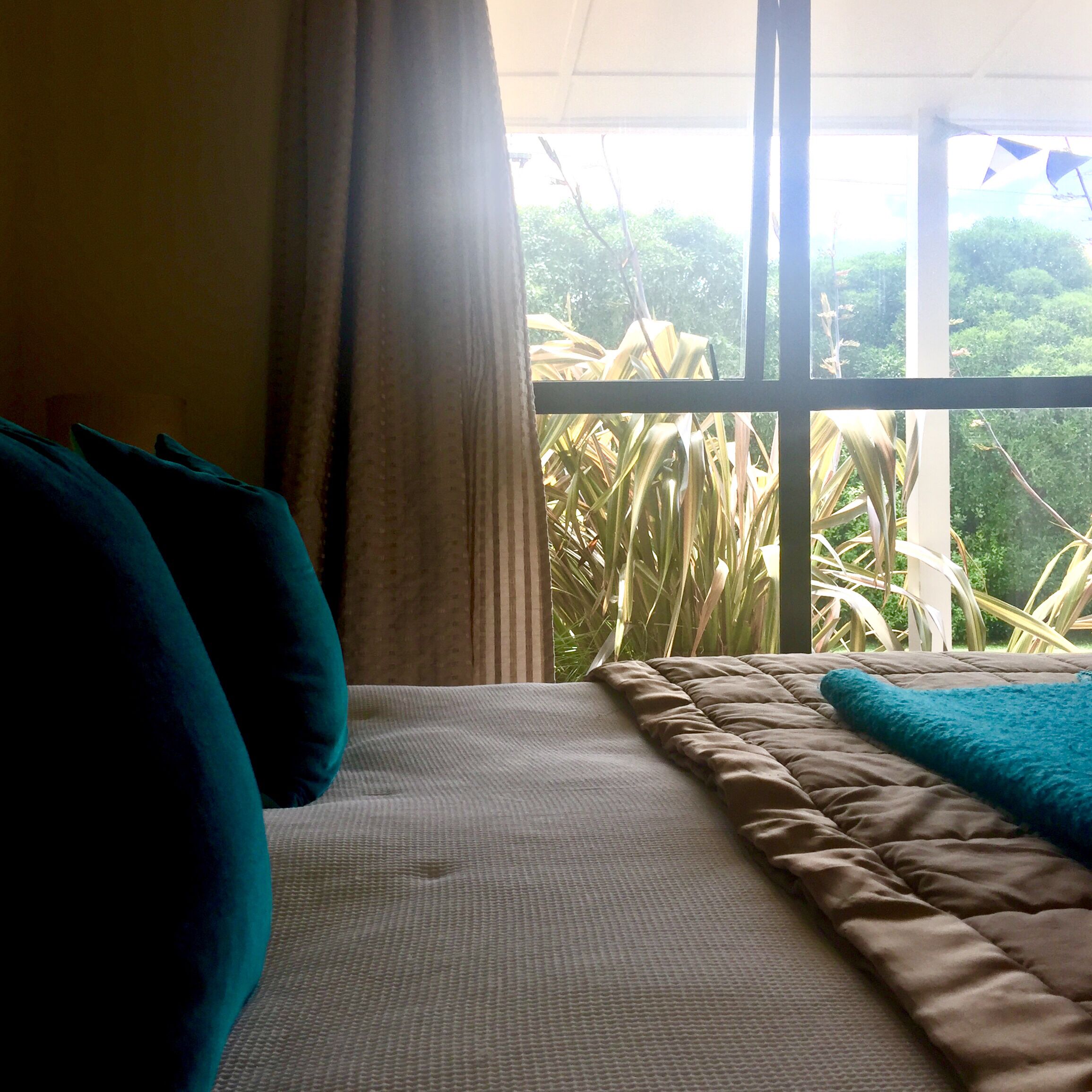 2 Schlafzimmer, Bügeleisen/Bügelbrett