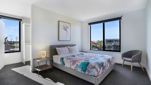 3 chambres, fer et planche à repasser, Wi-Fi gratuit, draps fournis