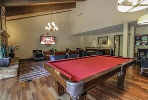 Games room - Streamside at Vail Cedar the weekend before Christmas (Vail)
