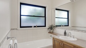 Bathtub, hair dryer - An East Beach property without the East Beach price tag. (Port Fairy)