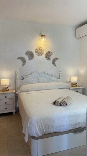 4 bedrooms, iron/ironing board, travel crib, WiFi