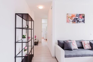 1 bedroom, iron/ironing board, bed sheets