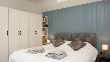 1 chambre, fer et planche Ă repasser, lit parapluie, Wi-Fi