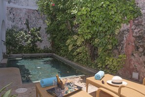 Beheizter Pool