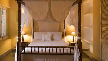 6 bedrooms, in-room safe, iron/ironing board, travel cot