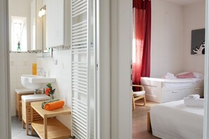 2 Schlafzimmer, Bügeleisen/Bügelbrett, WLAN, Bettwäsche
