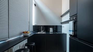 Oven, stovetop, dishwasher, toaster