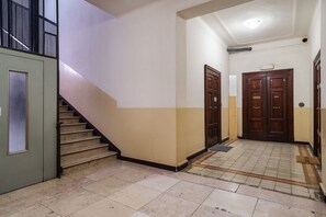 Interior - GuestHost - Delightful and bright studio located in the historic center of Bologna is able to accommodate up to 4 people and equipped with every comfort, you will feel yourself at home! The apartment is located in the center, where you can enjoy all the  (Bologna)