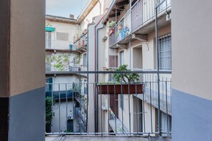 Property grounds - Studio for 1 Sant'Ambrogio M2 - Walk everywhere! (Milano)