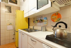 Oven, stovetop, toaster