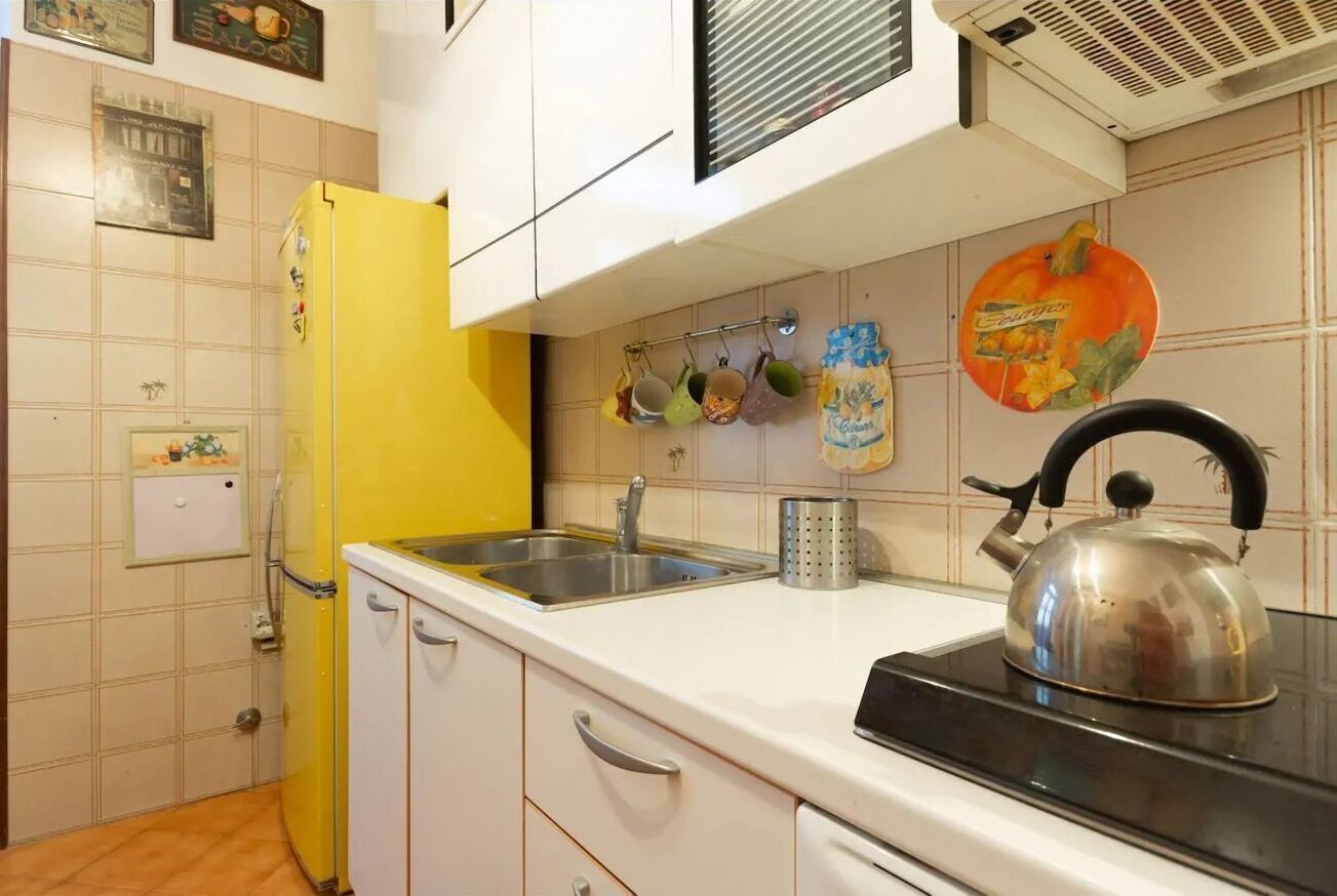 Oven, stovetop, toaster