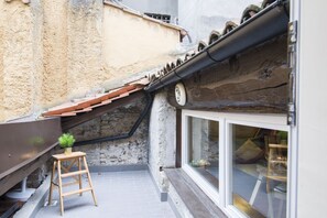 Exterior detail - GuestHost - Brand new one bedroom apartment a short distance from the center situated on the second floor of a historic building without elevator and can accommodate up to 4 people. You will also find a well-kept small terrace overlooking the greenery fr (Bologna)