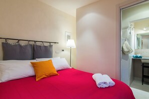 1 bedroom, iron/ironing board, WiFi, bed sheets - GuestHost - Brand new one bedroom apartment a short distance from the center situated on the second floor of a historic building without elevator and can accommodate up to 4 people. You will also find a well-kept small terrace overlooking the greenery fr (Bologna)