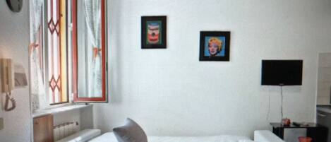 1 Schlafzimmer, BĂŒgeleisen/BĂŒgelbrett, Internetzugang