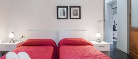 2 bedrooms, iron/ironing board, travel cot, WiFi